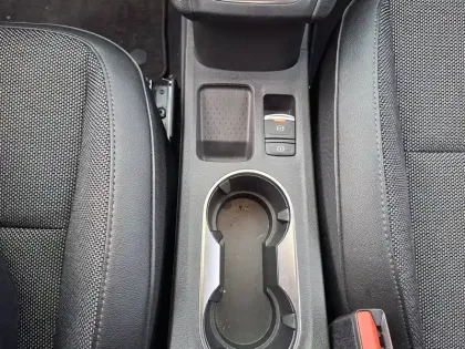 Photo 23 Renault Captur  E-Tech 145