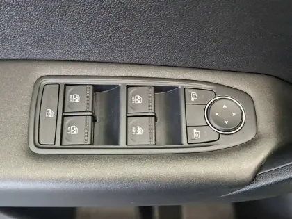 Photo 29 Renault Captur  TCe 140 - 21