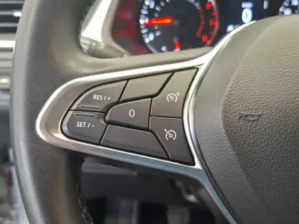 Photo 31 Renault Captur  TCe 140 - 21