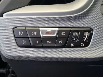 Photo 32 BMW Serie 1 116i 109 ch