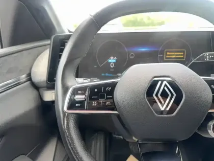 Photo 28 Renault Megane  E-Tech EV40 130ch standard charge