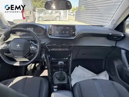 Photo 7 Peugeot 2008  PureTech 100 S&S BVM6