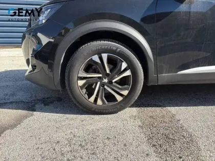 Photo 10 Peugeot 2008  PureTech 100 S&S BVM6