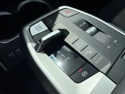 Photo 11 BMW X1  xDrive 23i 218ch DKG7