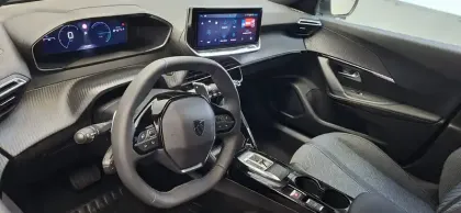 Photo 20 Peugeot 2008  Hybrid 145 e-DCS6
