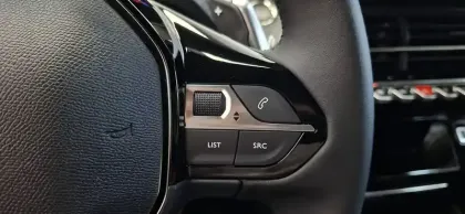 Photo 30 Peugeot 2008  Hybrid 145 e-DCS6