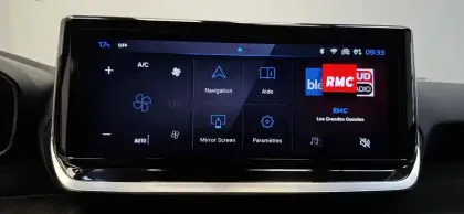 Photo 33 Peugeot 2008  Hybrid 145 e-DCS6