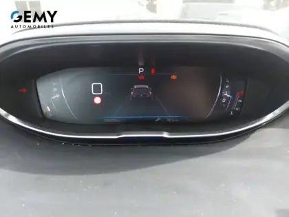 Photo 17 Peugeot 5008  PureTech 130ch S&S EAT8