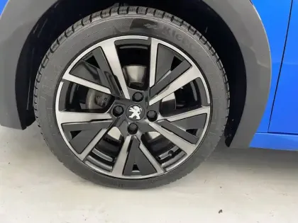 Photo 16 Peugeot 208  PureTech 130 S&S EAT8