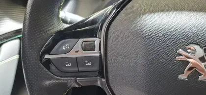 Photo 32 Peugeot 208  Electrique 50 kWh 136ch