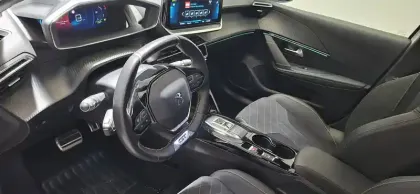 Photo 21 Peugeot 208  Electrique 50 kWh 136ch