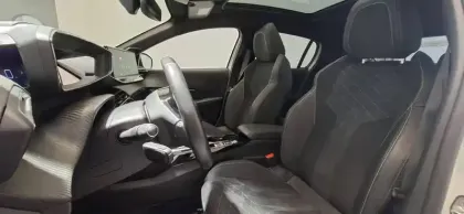 Photo 9 Peugeot 208  Electrique 50 kWh 136ch