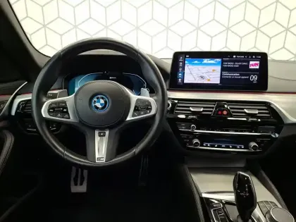 Photo 13 BMW Serie 5 545e TwinPower Turbo xDrive 394 ch BVA8