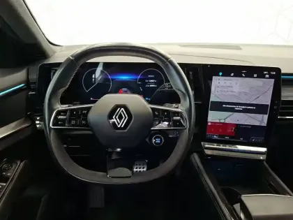 Photo 12 Renault Austral  E-Tech hybrid 200