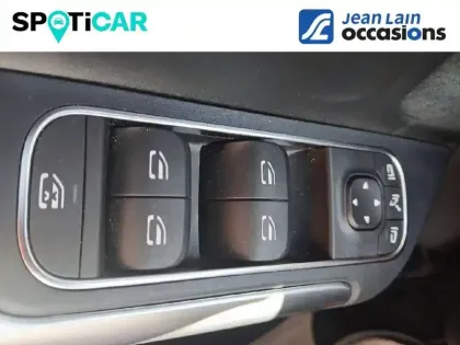 Photo 21 Mercedes GLA  180 d 8G-DCT