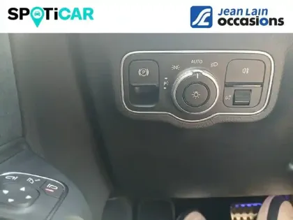 Photo 19 Mercedes GLA  180 d 8G-DCT