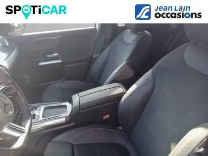 Photo 10 Mercedes GLA  180 d 8G-DCT