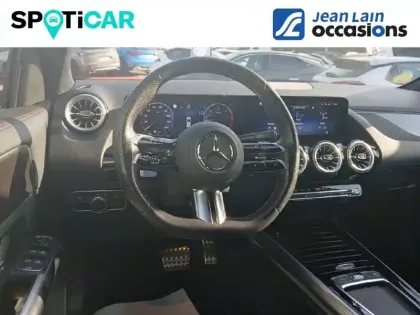 Photo 8 Mercedes GLA  180 d 8G-DCT