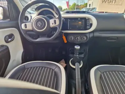 Photo 17 Renault Twingo  III TCe 95