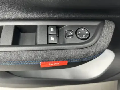 Photo 14 Citroën C3  Turbo 100 ch BVM6