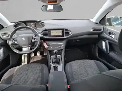 Photo 7 Peugeot 308  PureTech 110ch S&S BVM6