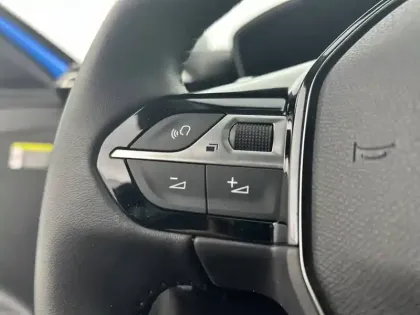 Photo 83 Peugeot 208  Hybrid 100 e-DCS6