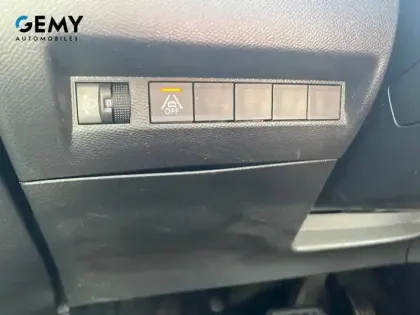 Photo 15 Peugeot 208  Electrique 50 kWh 136ch