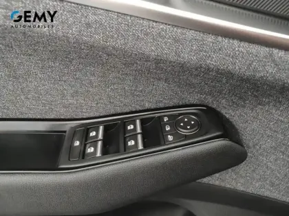 Photo 15 Renault Espace  E-Tech full hybrid 200 GSR2