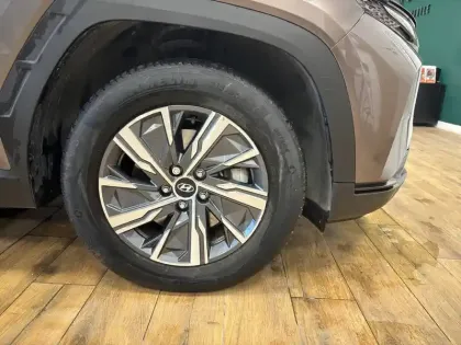 Photo 18 Hyundai Tucson  1.6 T-GDI 230 Hybrid BVA6