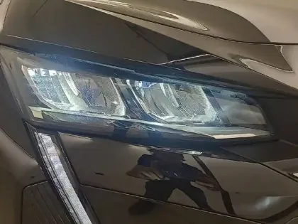 Photo 15 Peugeot 408  PureTech 130 ch S&S EAT8