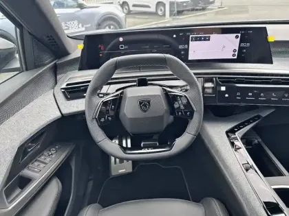 Photo 8 Peugeot 3008  Hybrid 145 e-DCS6