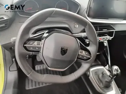 Photo 32 Peugeot 208  PureTech 100 S&S BVM6