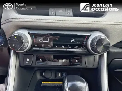 Photo 13 Toyota Rav4  Hybride 218 ch 2WD