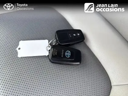 Photo 18 Toyota Rav4  Hybride 218 ch 2WD