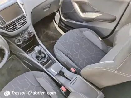 Photo 10 Peugeot 2008  1.2 PureTech 82ch BVM5 Style