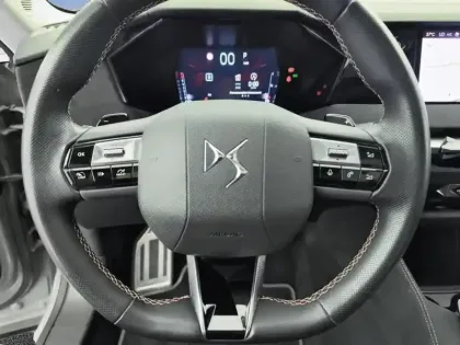 Photo 18 DS DS 4  PureTech 130 EAT8 Performance Line+