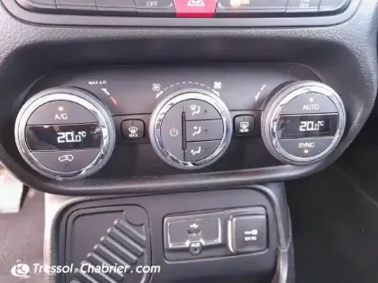 Photo 14 Jeep Renegade  1.6 I MultiJet S&S 120 ch Limited