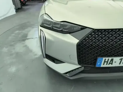 Photo 13 DS DS 3  Hybride 136 e-DCT6 Performance Line