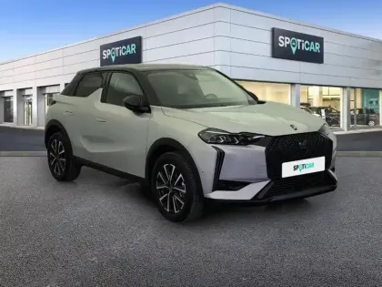 Photo 28 DS DS 3  Hybride 136 e-DCT6 Performance Line
