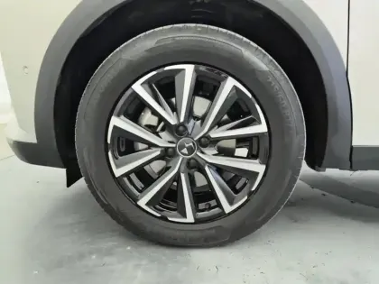Photo 14 DS DS 3  Hybride 136 e-DCT6 Performance Line