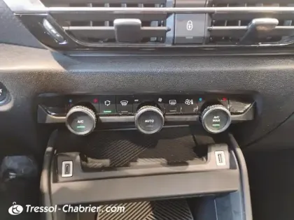 Photo 14 Citroën C4  PureTech 130 S&S EAT8 Feel Pack