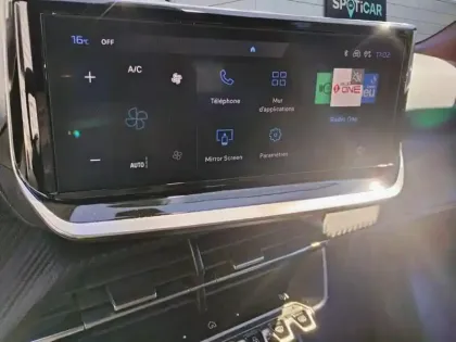 Photo 10 Peugeot 2008  PureTech 100 S&S BVM6 Allure