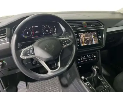 Photo 8 Volkswagen Tiguan 1.5 TSI 150ch DSG7 Life Plus
