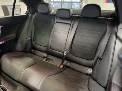 Photo 13 Mercedes Classe C  300 e Hybrid EQ Berli