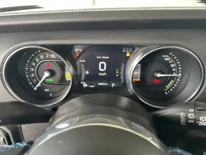Photo 12 Jeep Wrangler Plug-In Hybrid Rubicon 4xe