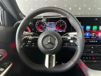 Photo 15 Mercedes GLB 200 AMG Line