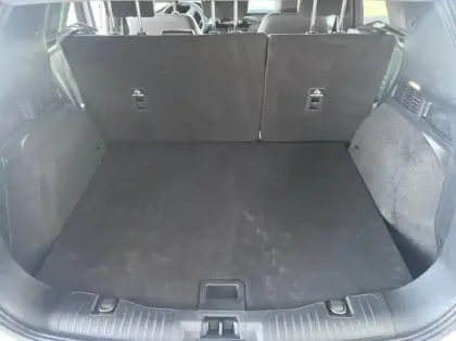 Photo 10 Ford Kuga 2.5 Duratec 190ch FHEV E85 ST-Line X BVA