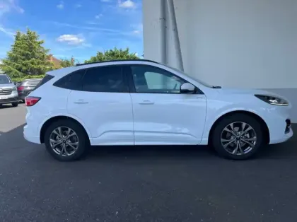 Photo 25 Ford Kuga 2.5 Duratec 190ch FHEV E85 ST-Line X BVA