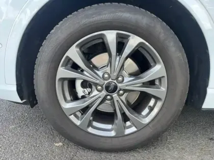 Photo 13 Ford Kuga 2.5 Duratec 190ch FHEV E85 ST-Line X BVA