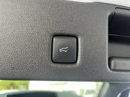 Photo 18 Ford Kuga 2.5 Duratec 190ch FHEV E85 ST-Line X BVA